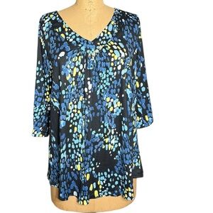 Chic Black and Blue Patterned Blouse
